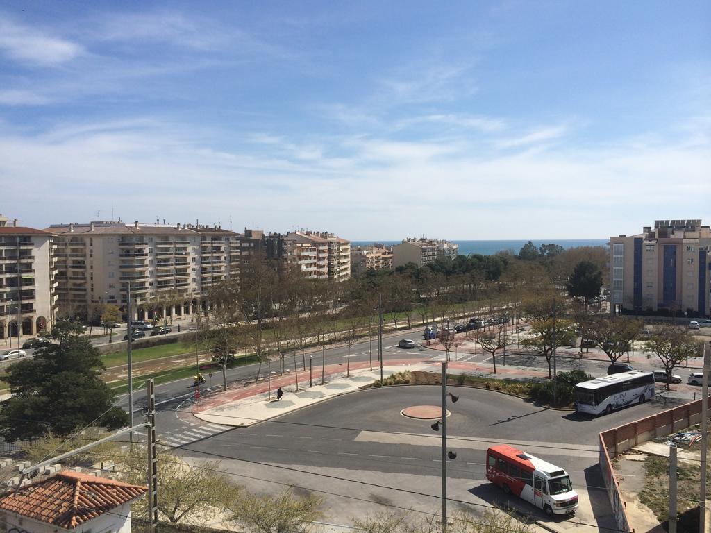 Apartment Verge De Montserrat Cambrils Bagian luar foto